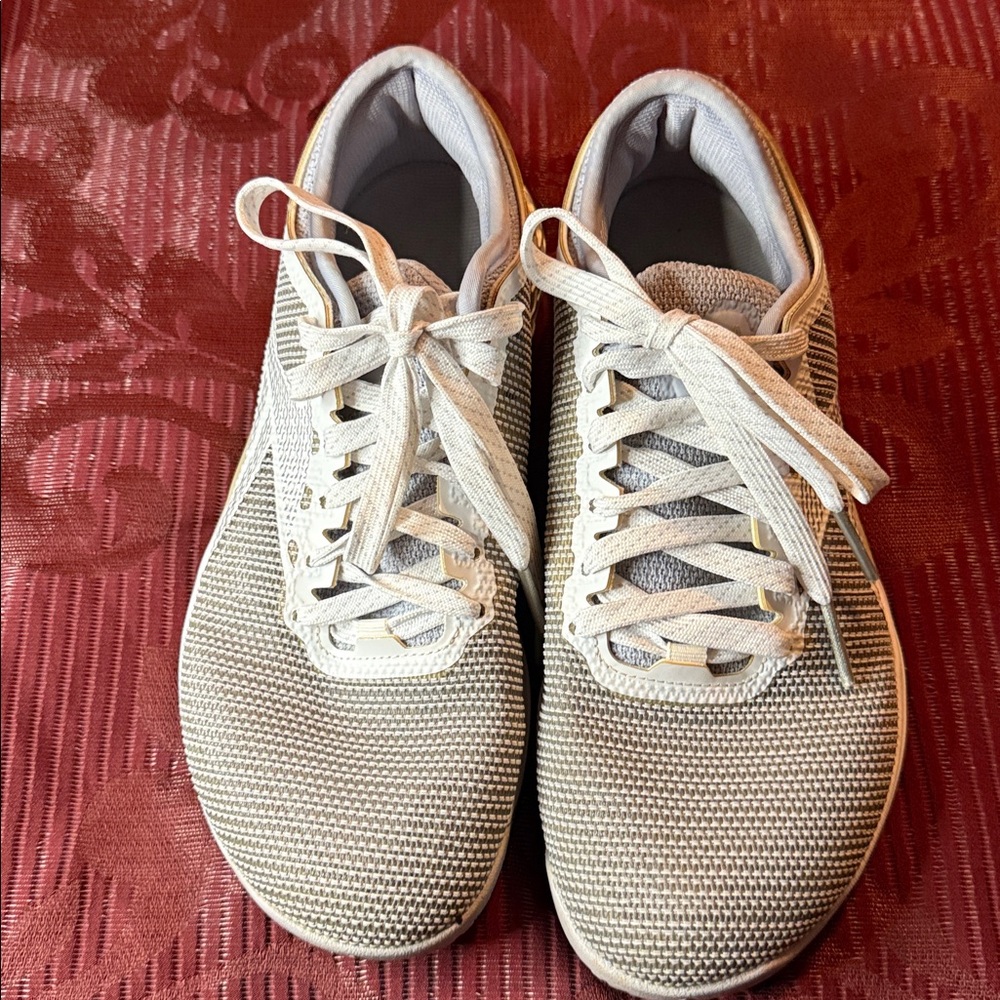 Reebok Cream Cushioned Sneakers